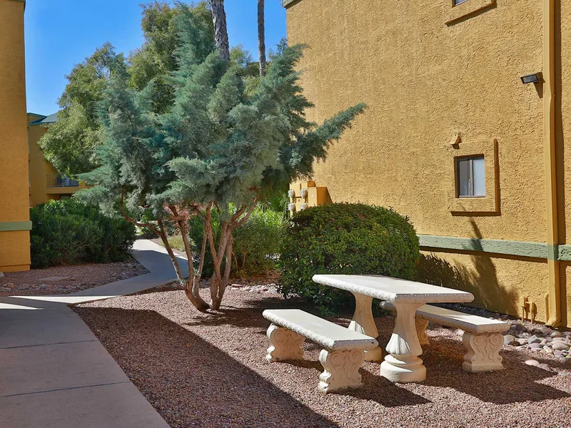 Silverado Apartments exterior view 4