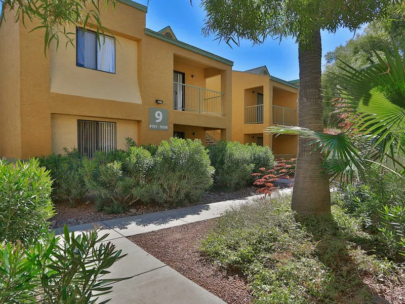 Silverado Apartments exterior view 8