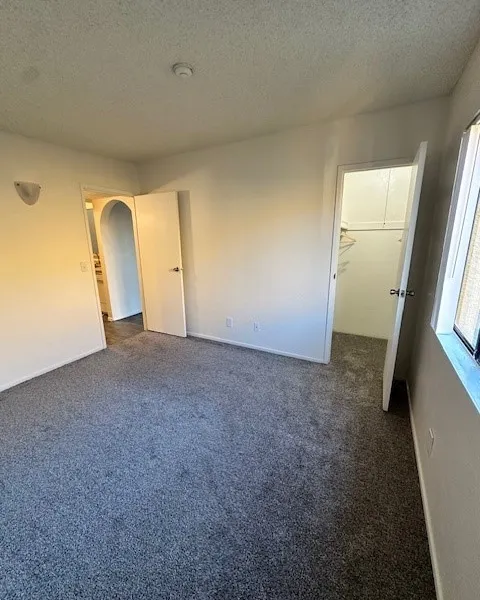 Silverado Apartments deluxe bedroom