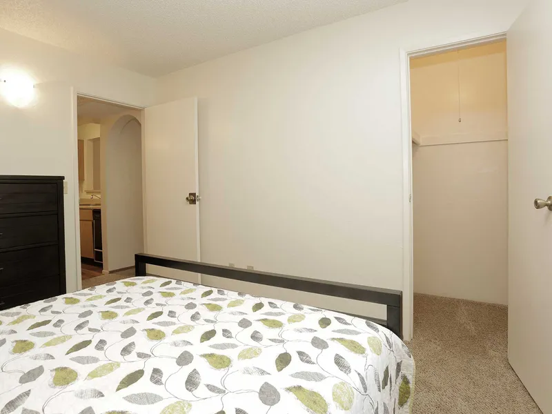 Silverado Apartments bedroom with closet view