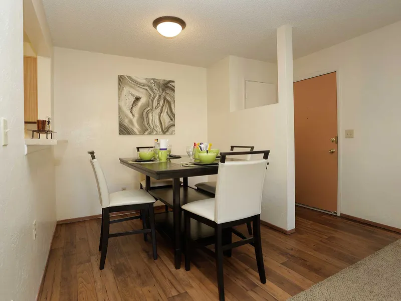 Silverado Apartments dining area